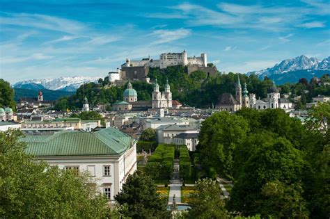 Le Panorama Superbe du Mönchsberg : Un Joyau Caché à Salzbourg !